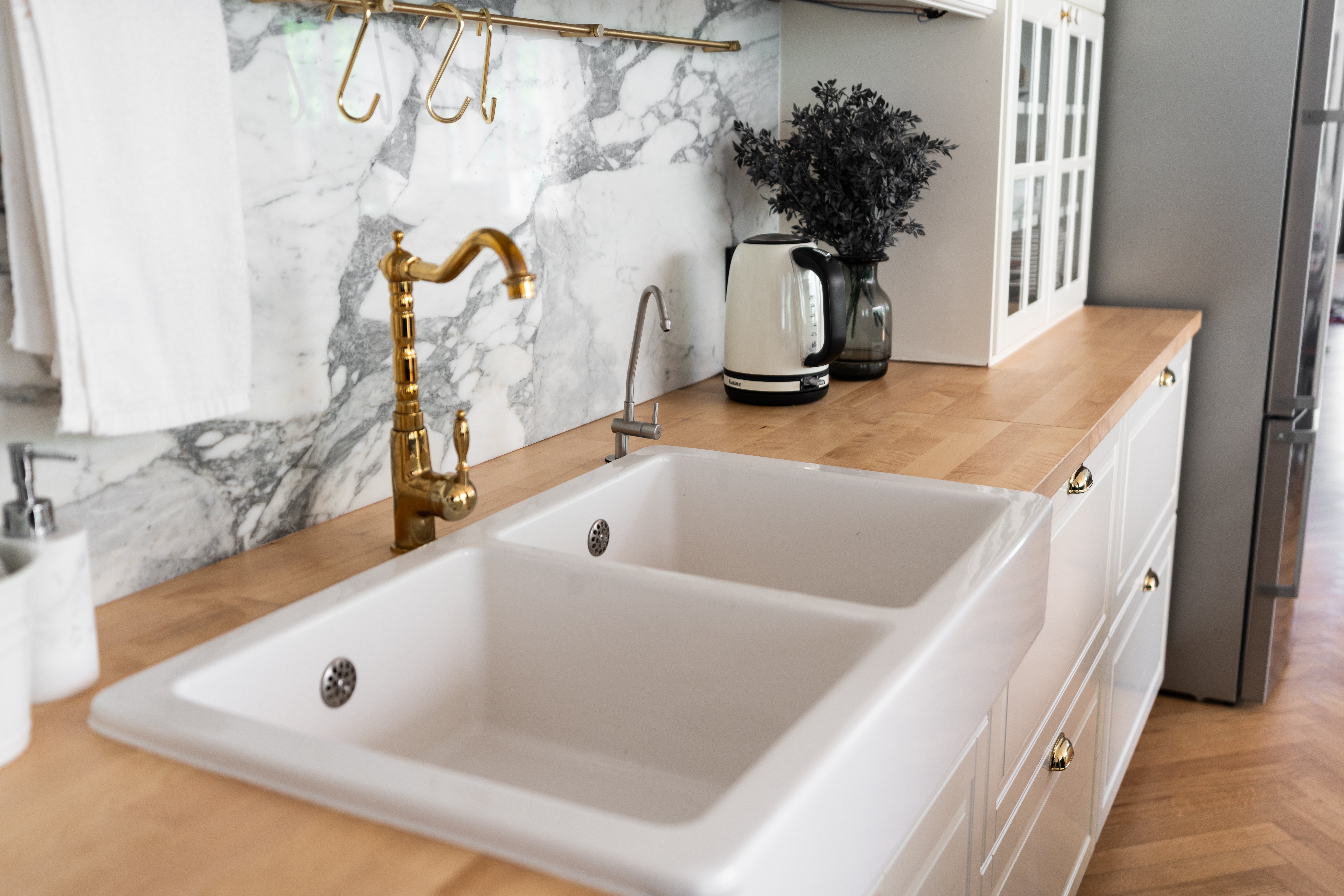 Double sink in a high-value home