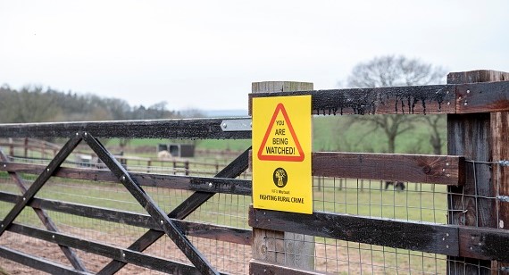 fighting rural crime sign thumbnail