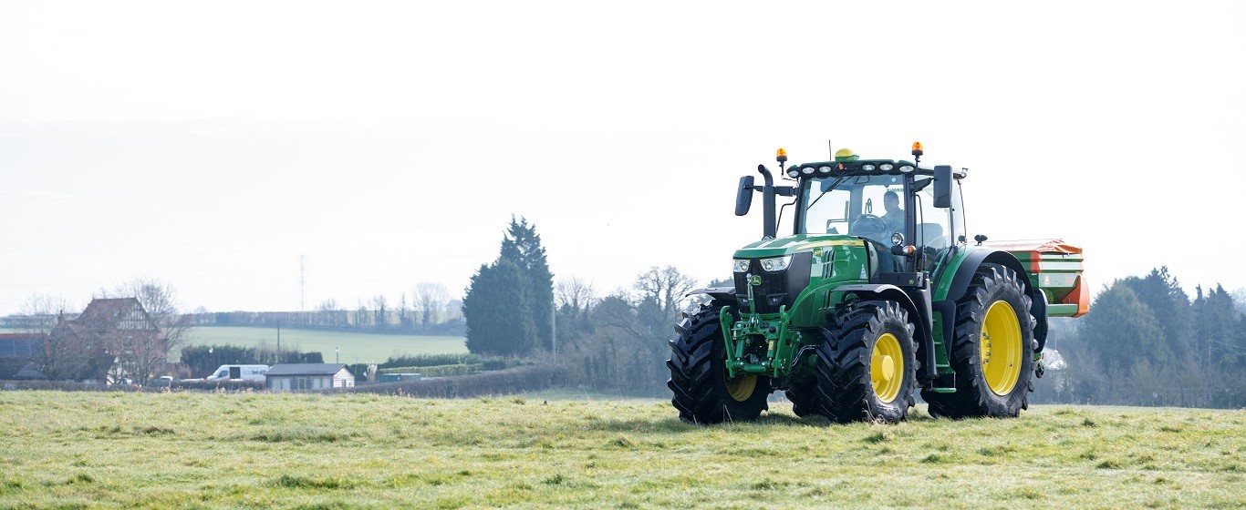 john-deere-tractor-banner-1366x560