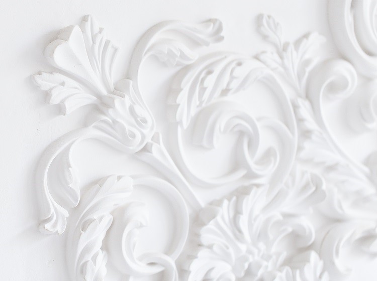 White antique cornice